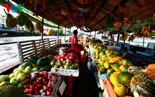 Cai Be floating market fascinates Mekong Delta visitors  - ảnh 8